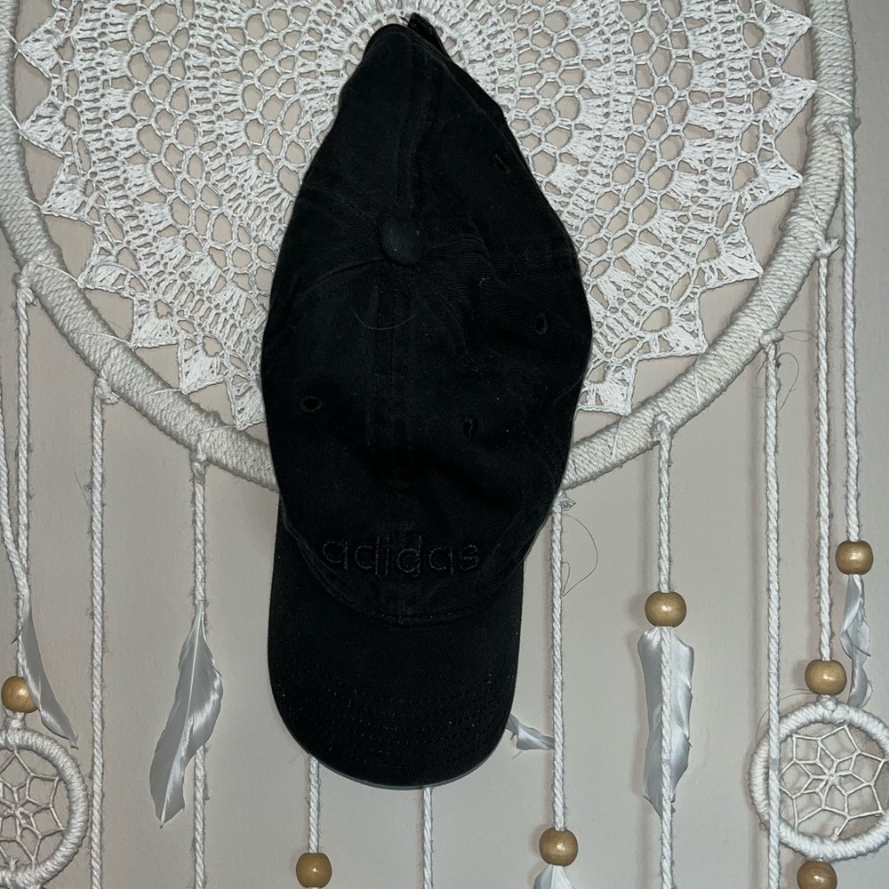Adidas black baseball hat